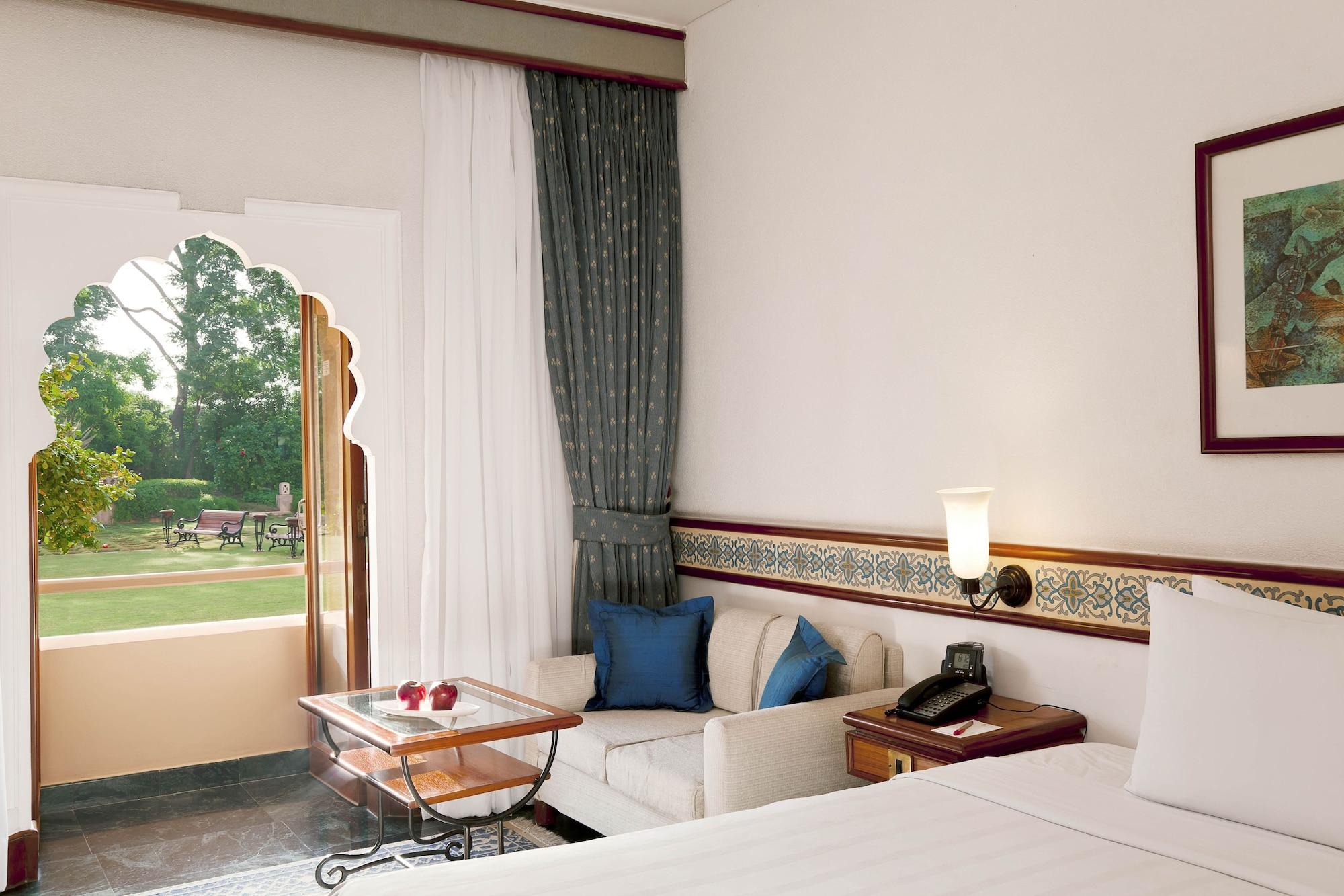 Trident Jaipur Hotel Eksteriør billede A room at the Taj Bengal