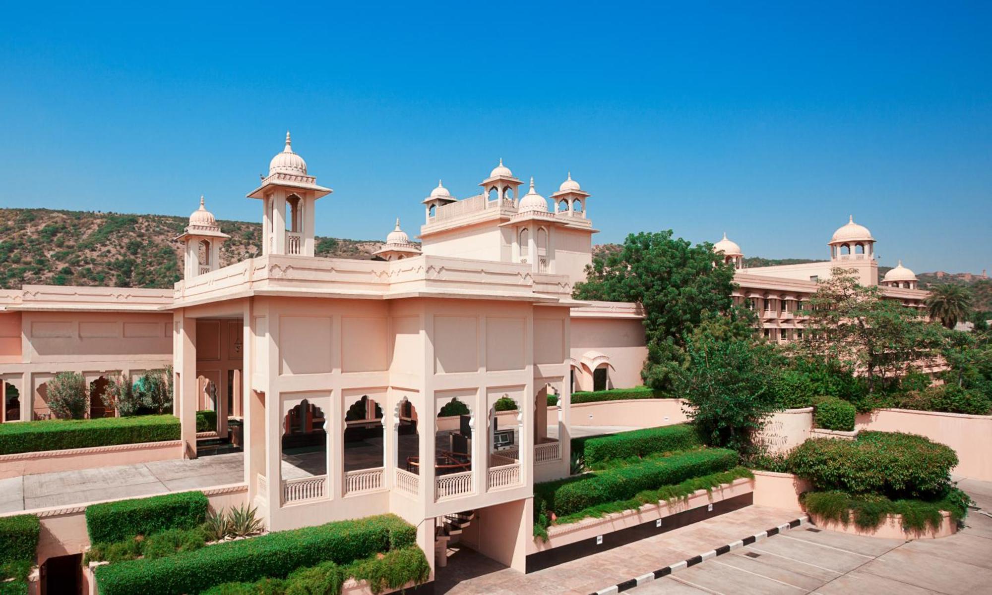 Trident Jaipur Hotel Eksteriør billede The Oberoi Udaivilas Palace