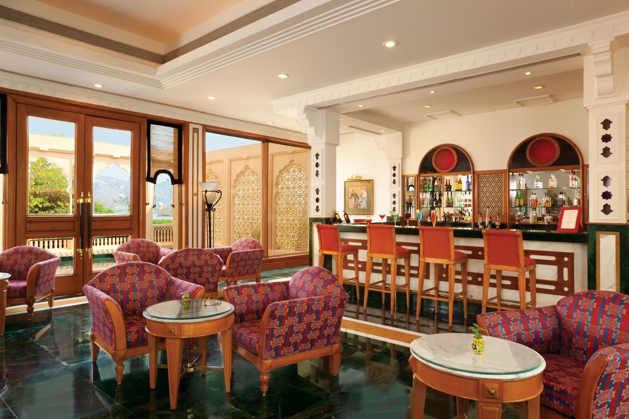 Trident Jaipur Hotel Eksteriør billede Bar at the Oberoi, Agra